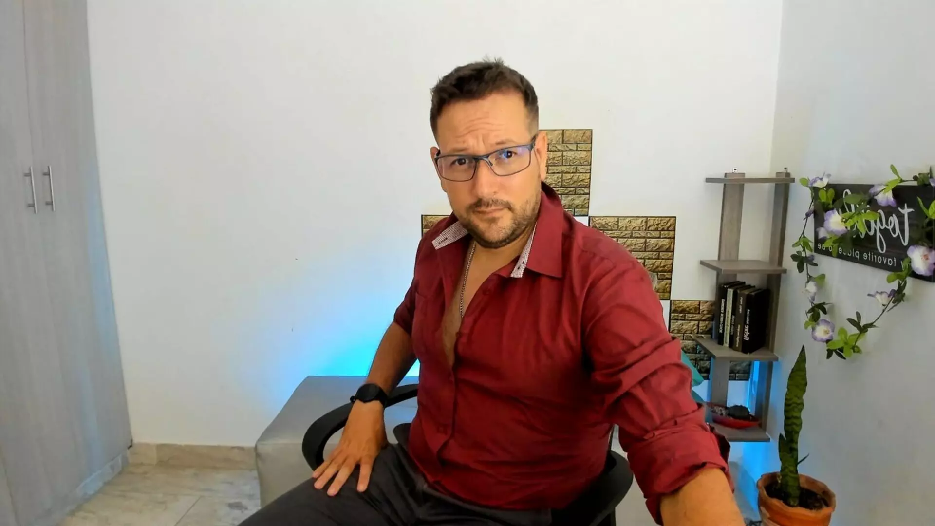 View AntonyWesk Fuck Vids and Pics