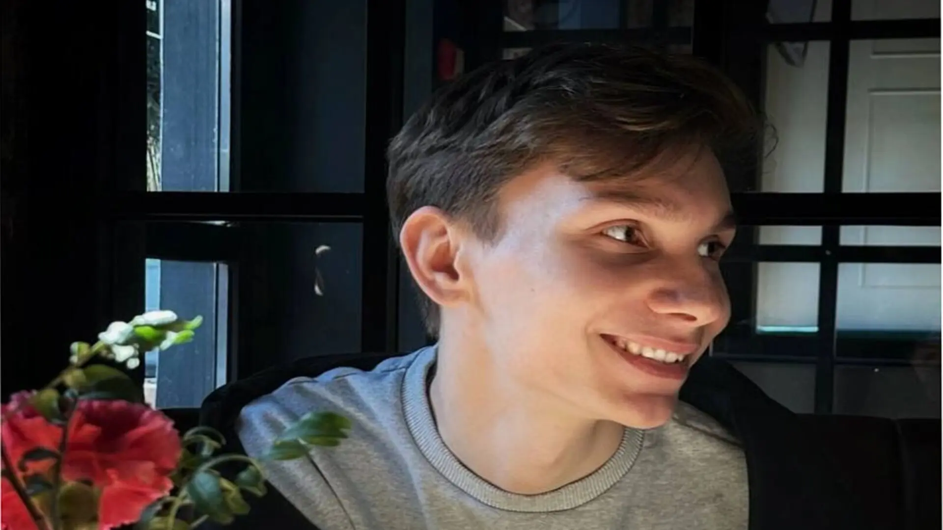 View EricAdly Fuck Vids and Pics