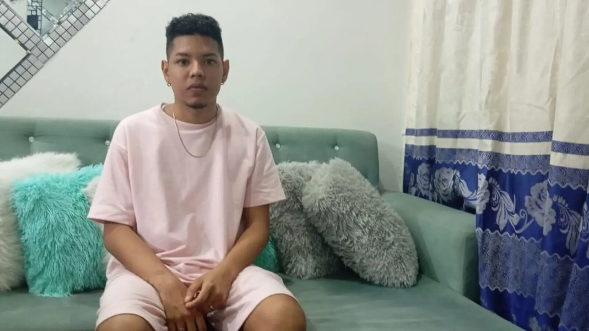View KervinPacheco Fuck Vids and Pics