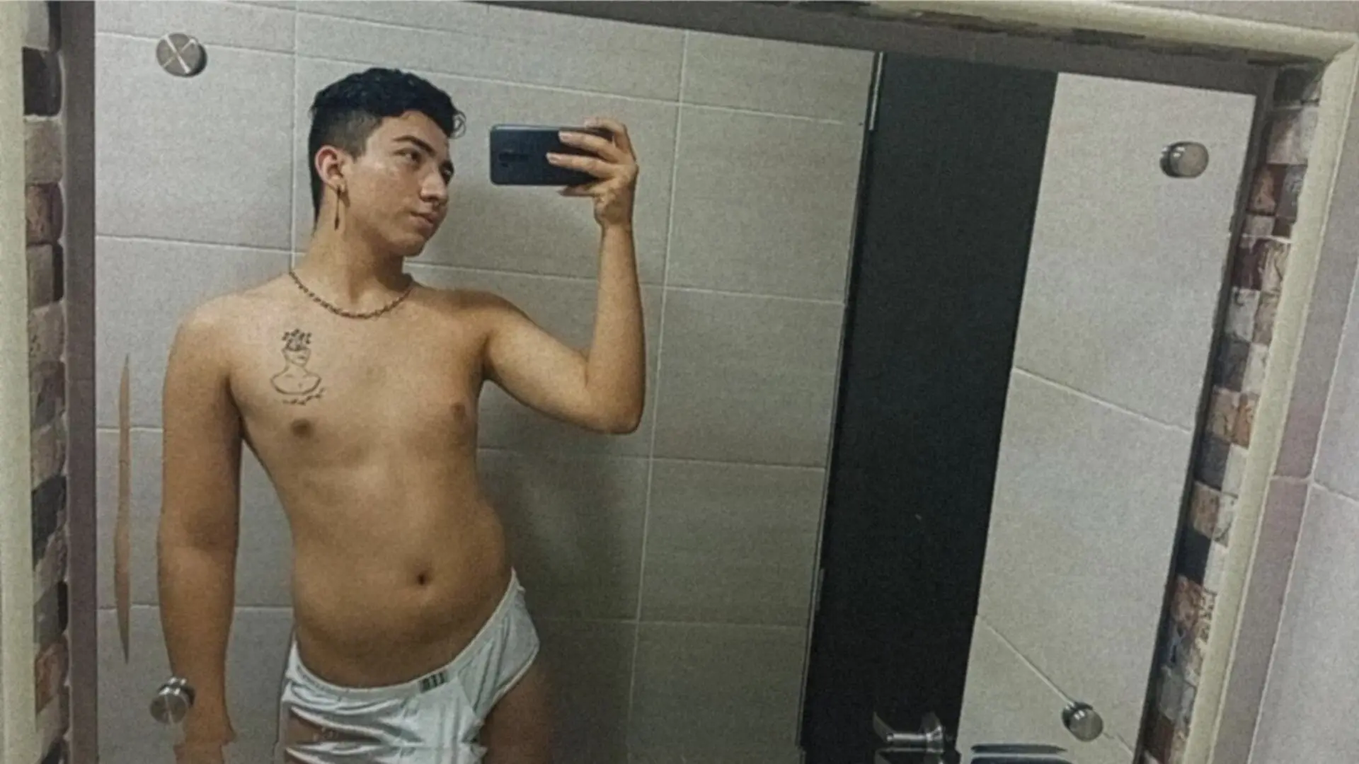 View ThomasRight Fuck Vids and Pics