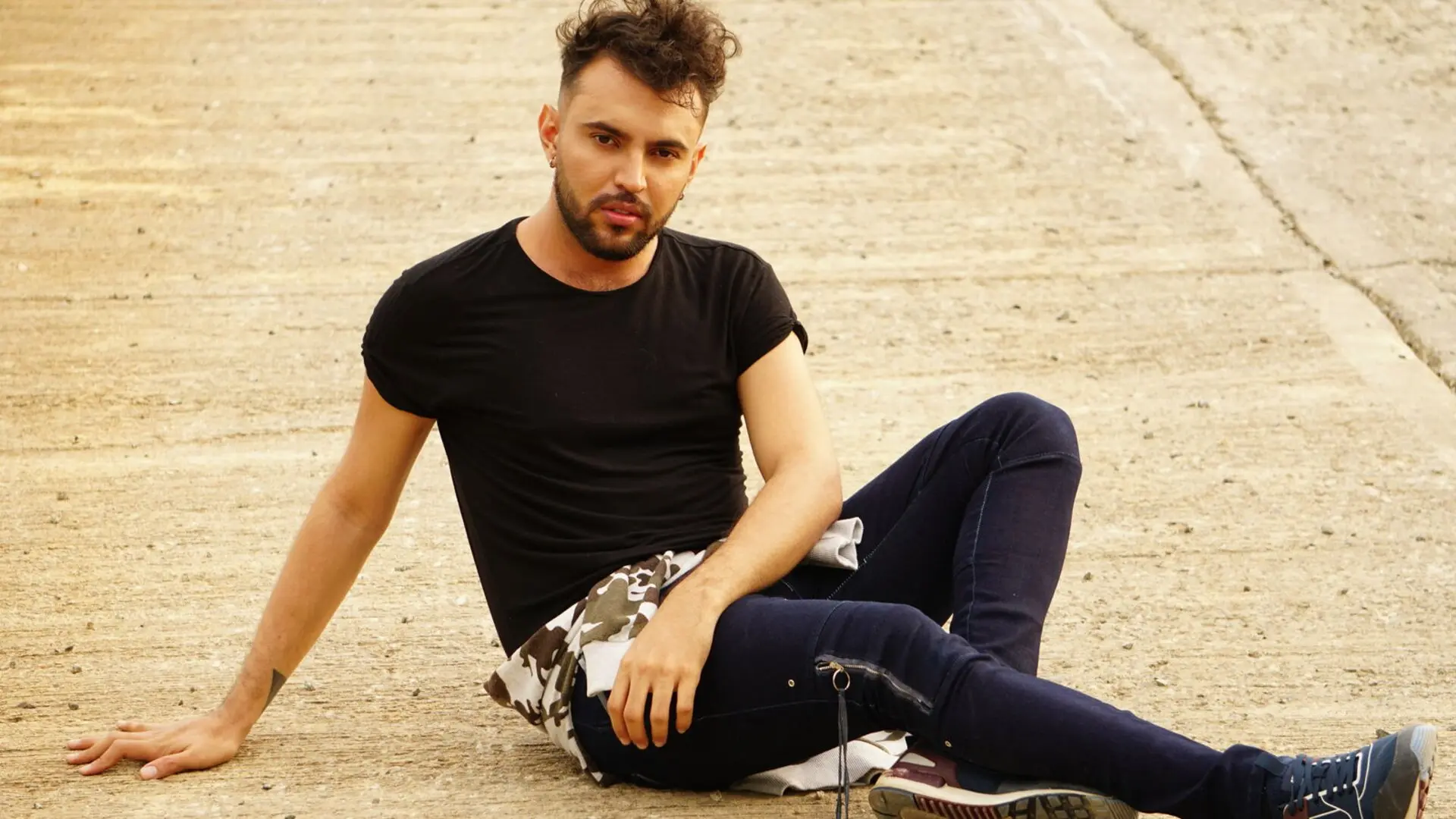 View beardboylips Fuck Vids and Pics