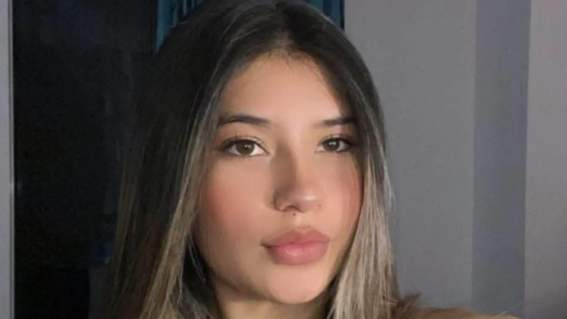 View AmberZaens Fuck Vids and Pics
