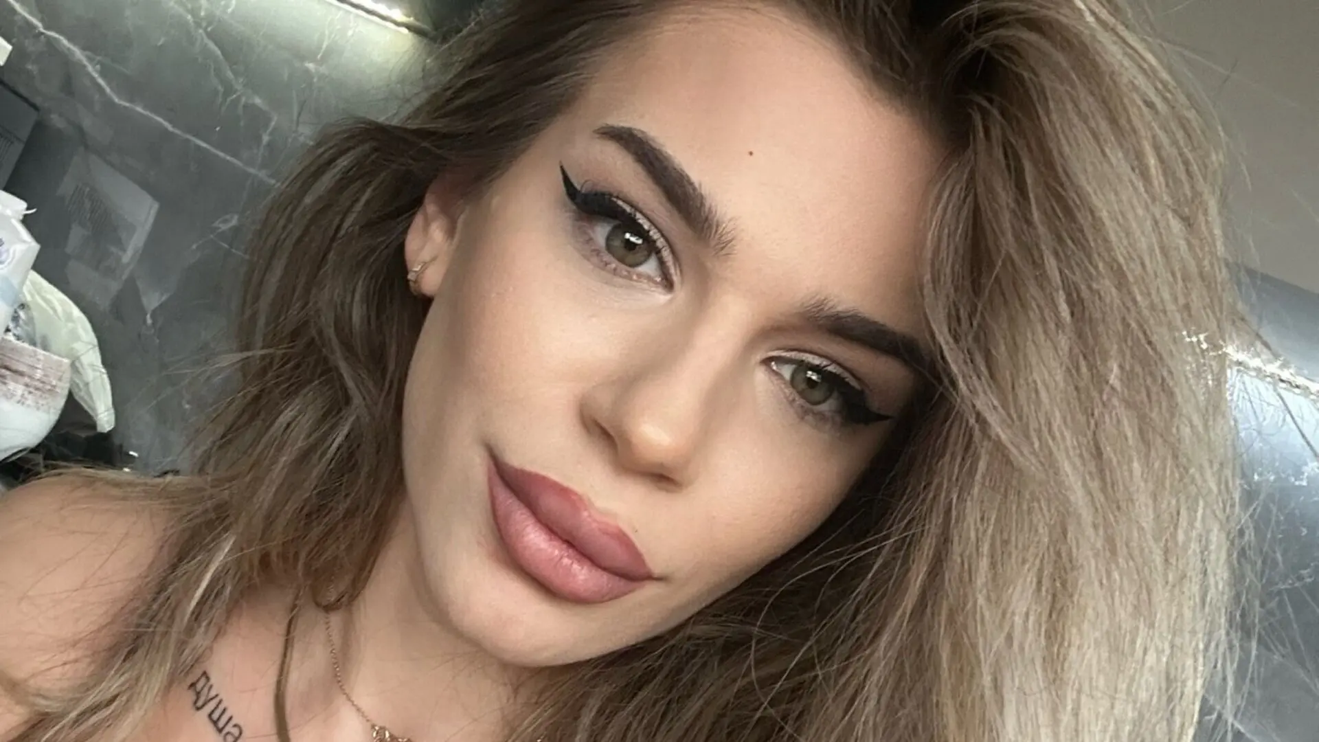 View AstrideVonTeese Fuck Vids and Pics
