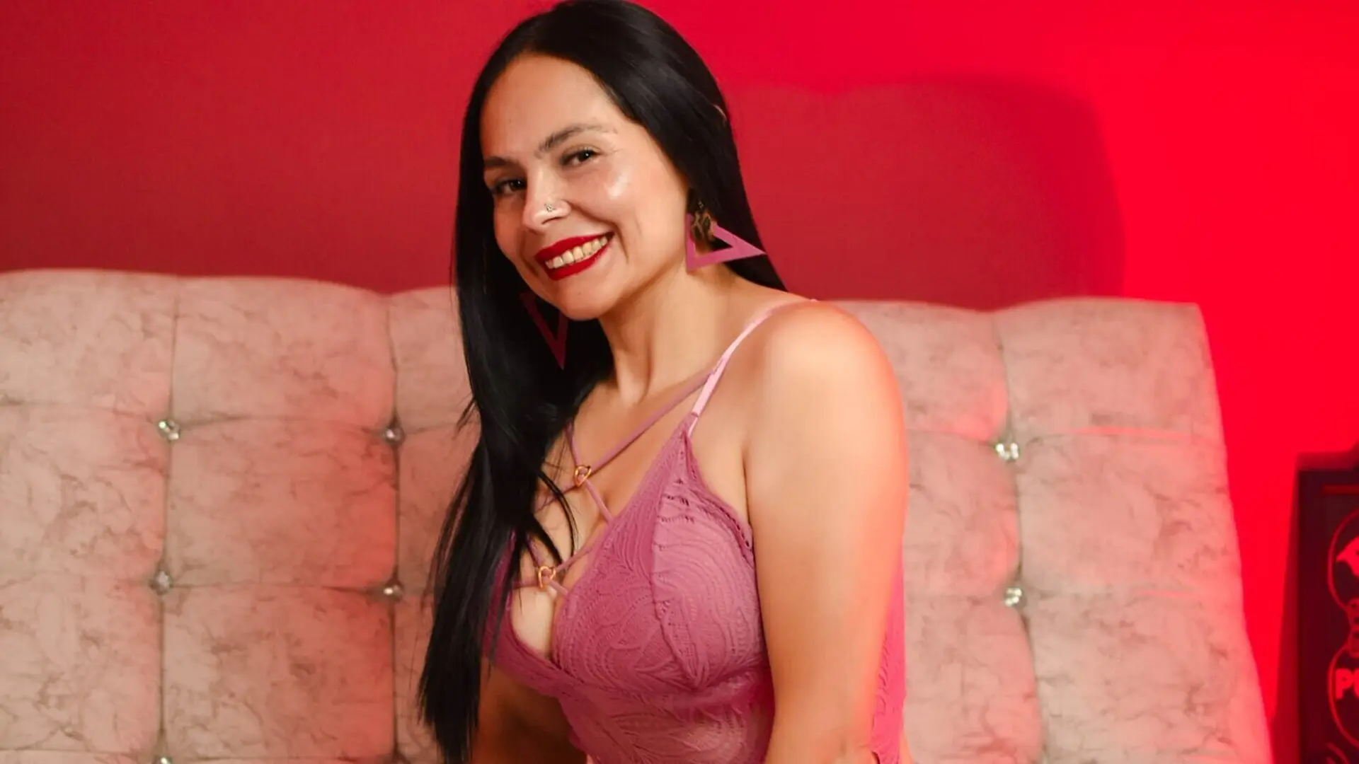 View CharloteCrofort Fuck Vids and Pics