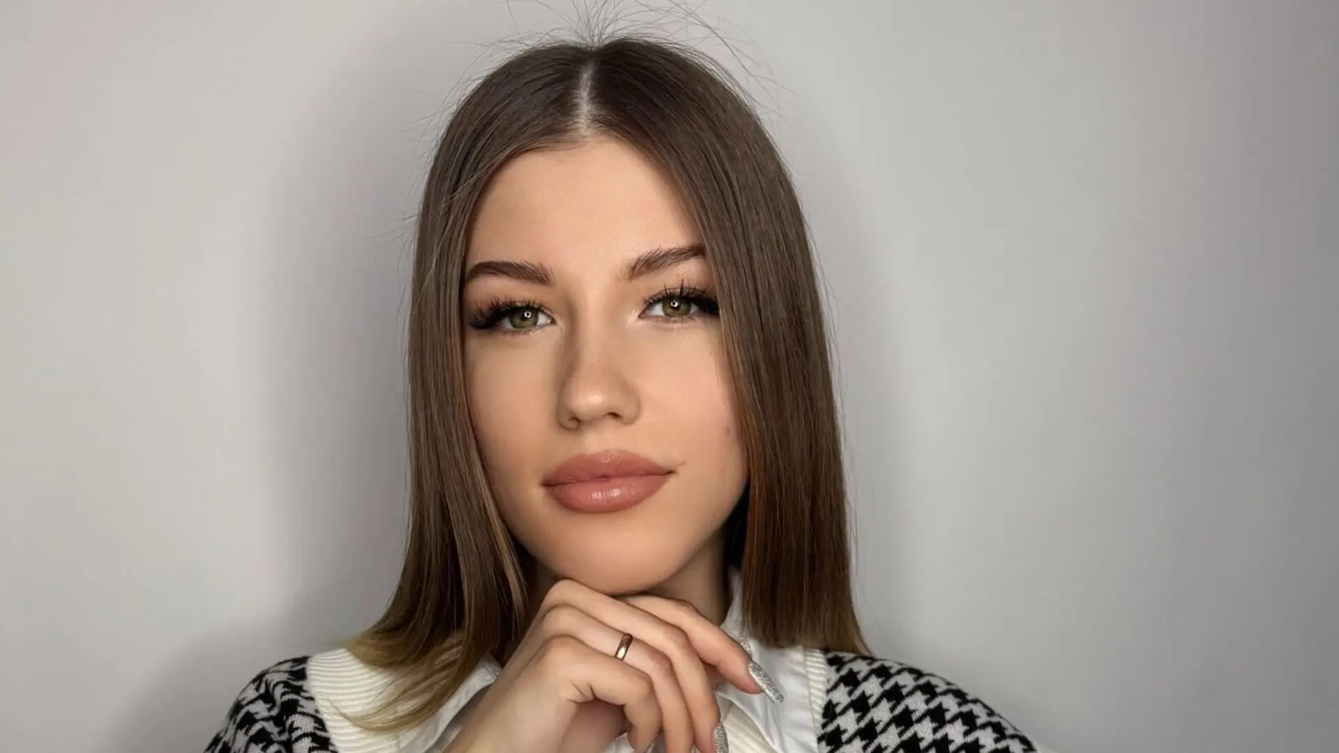 View GladysGladish Fuck Vids and Pics