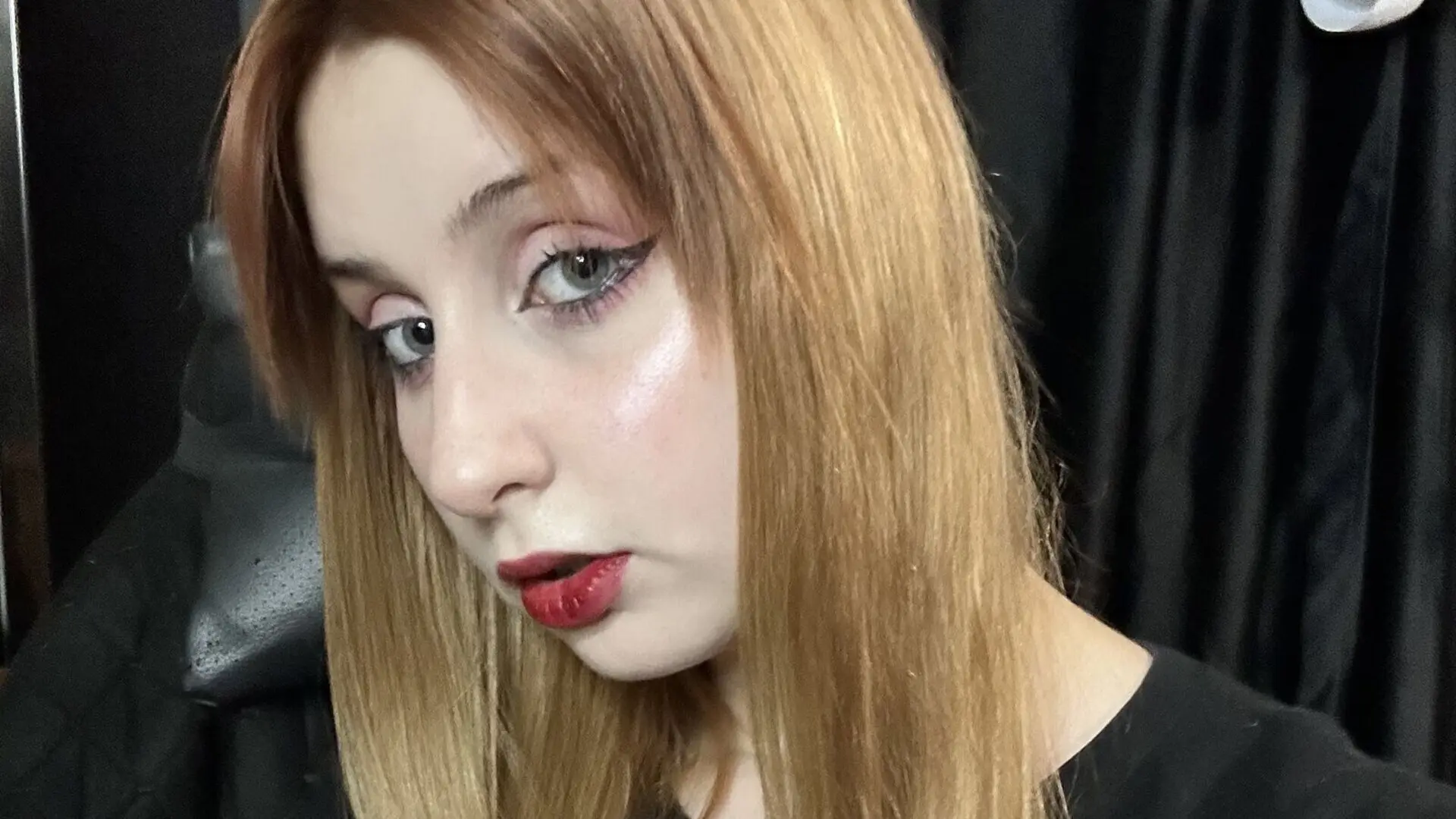 View KailyLooly Fuck Vids and Pics