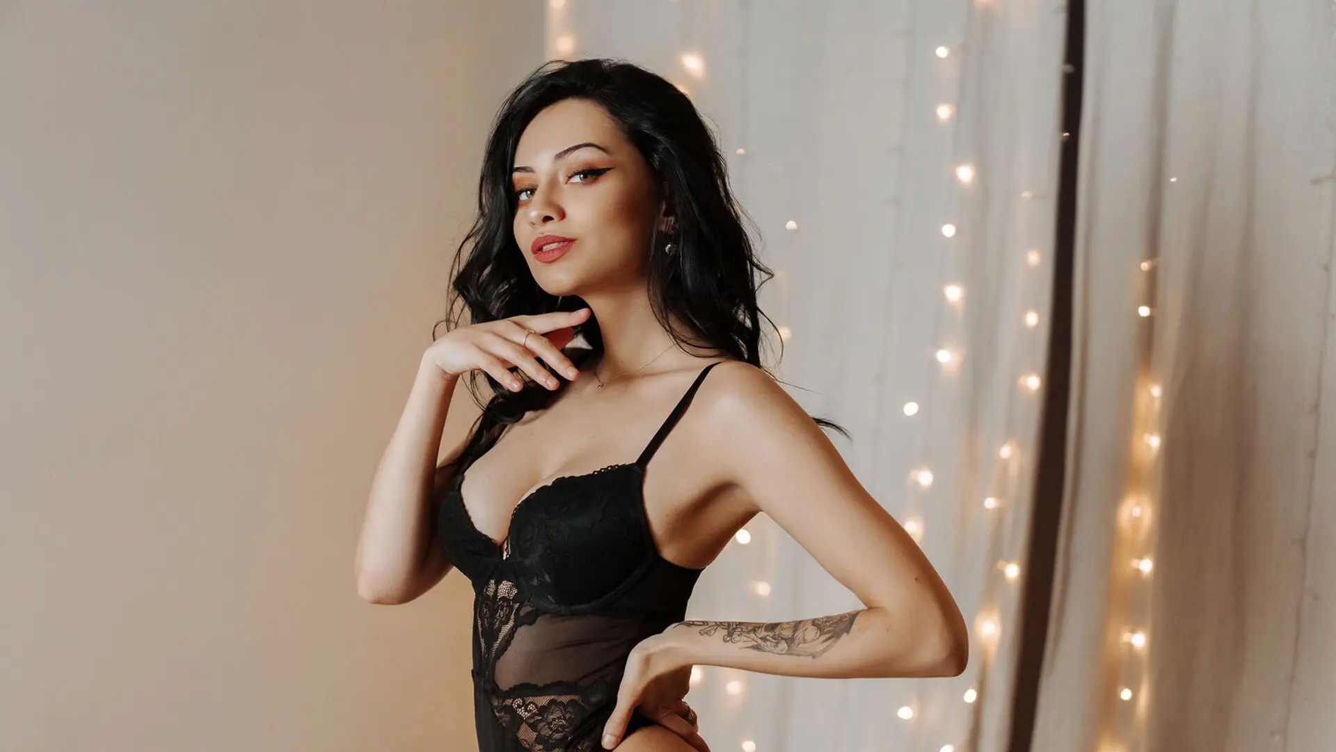 View LauraCole Fuck Vids and Pics