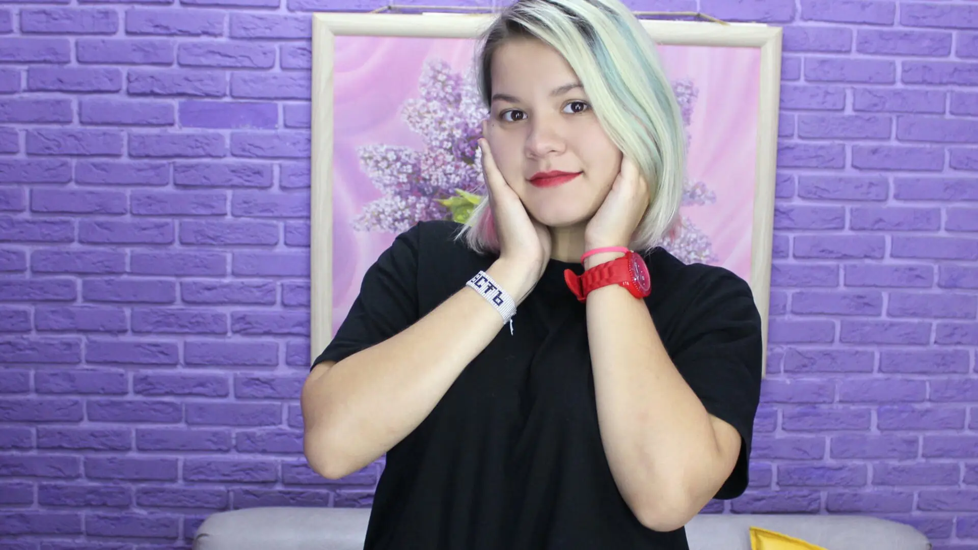 View MaliaHonest Fuck Vids and Pics