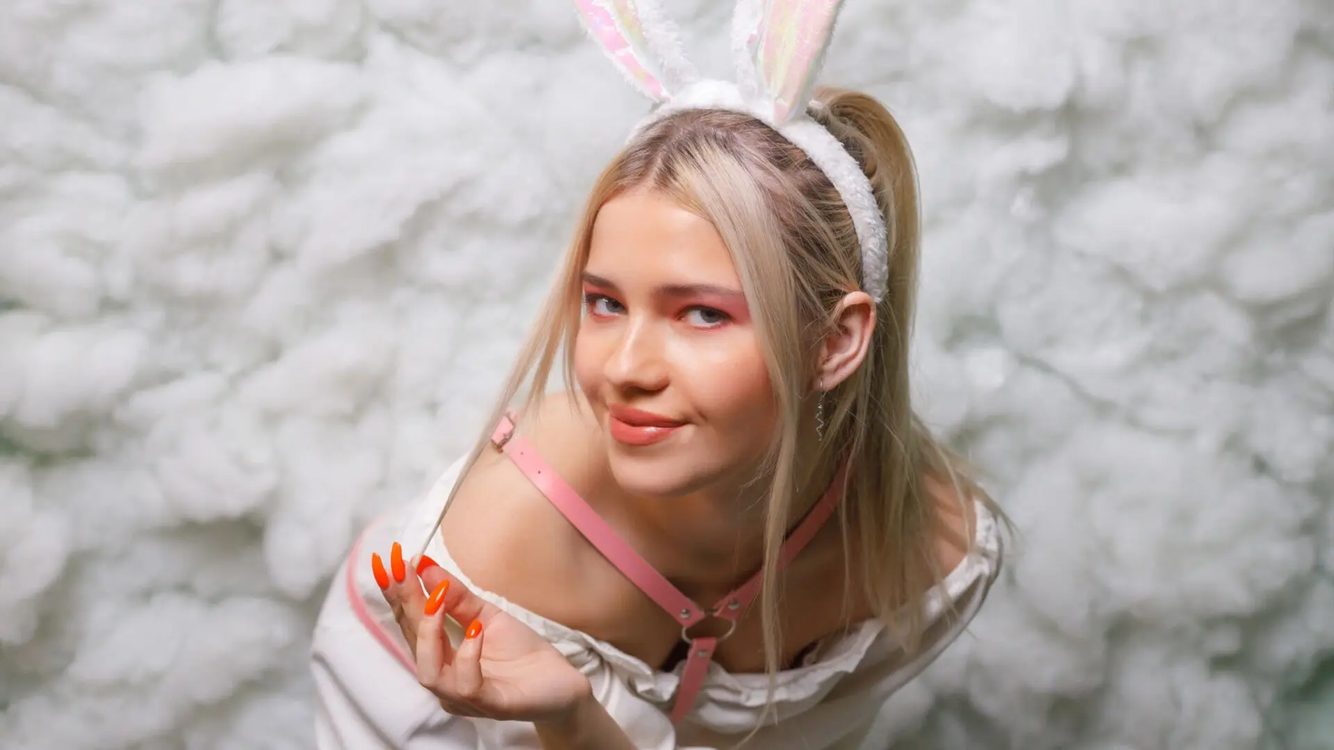 View MelanieHuang Fuck Vids and Pics