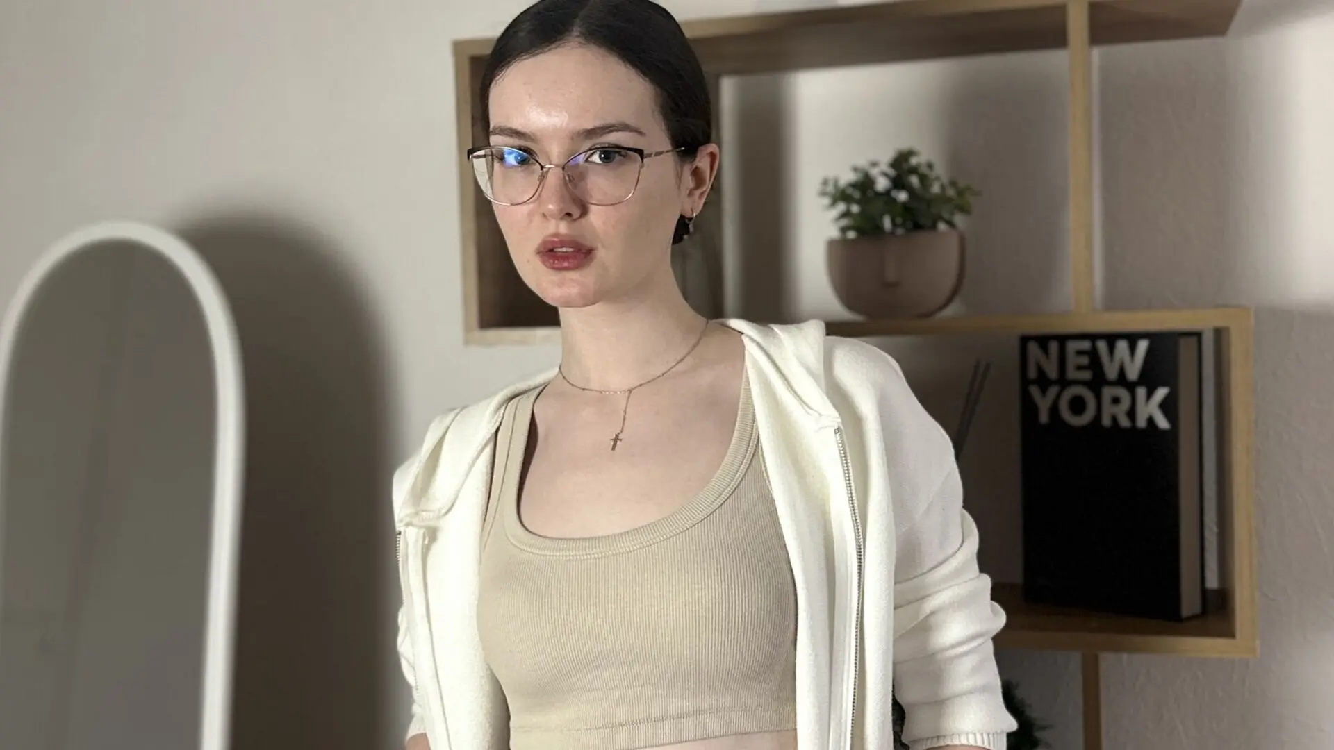 View PetraEells Fuck Vids and Pics