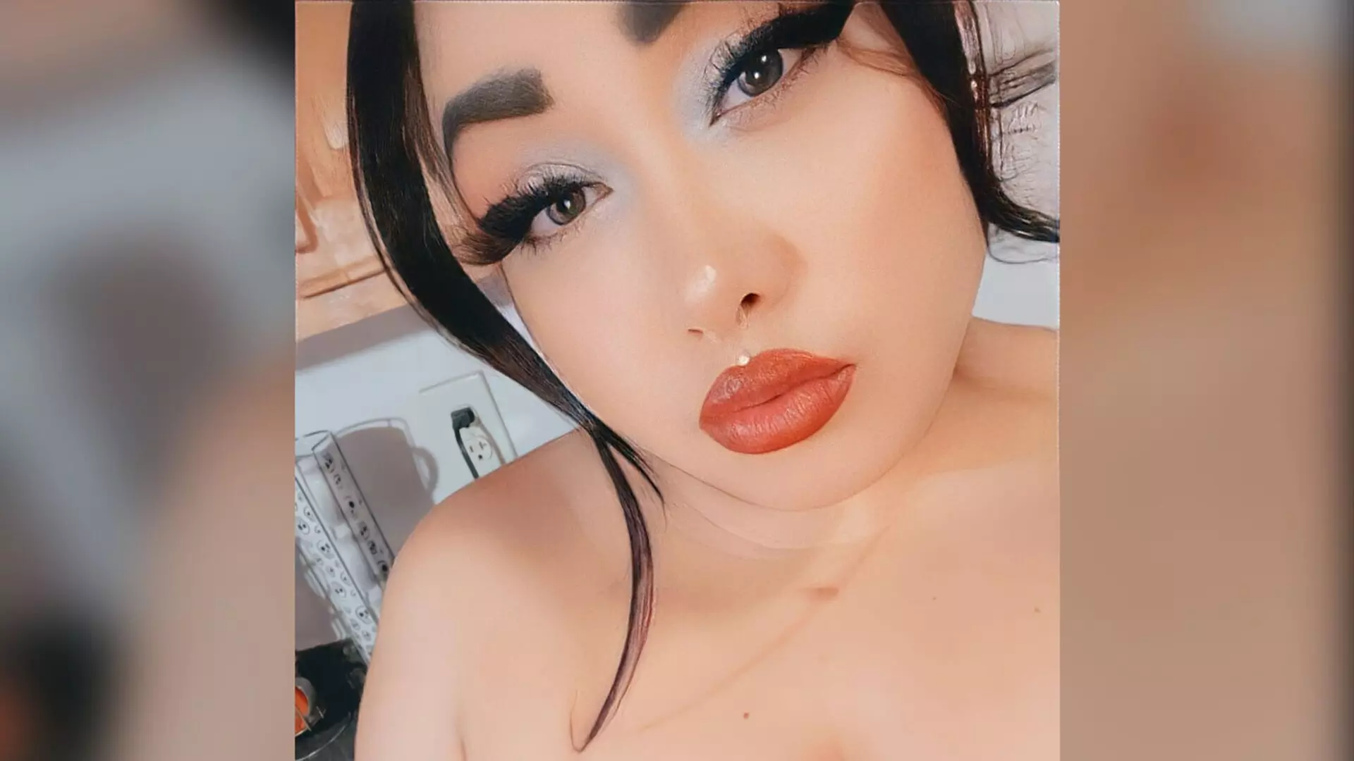 View SirenElena Fuck Vids and Pics