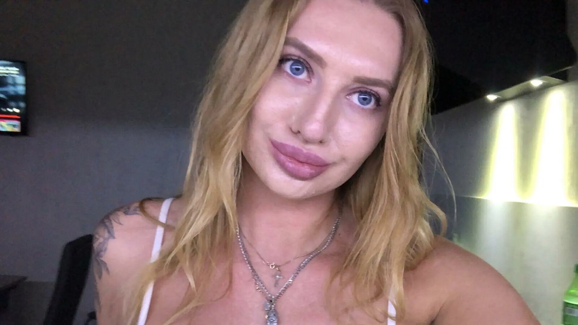 View SoffySun Fuck Vids and Pics