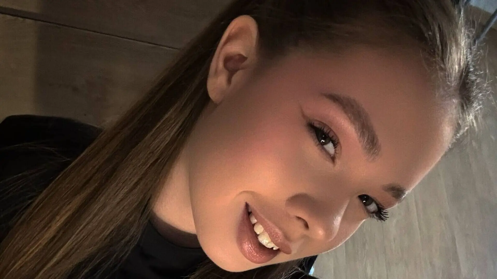 View TessaSun Fuck Vids and Pics