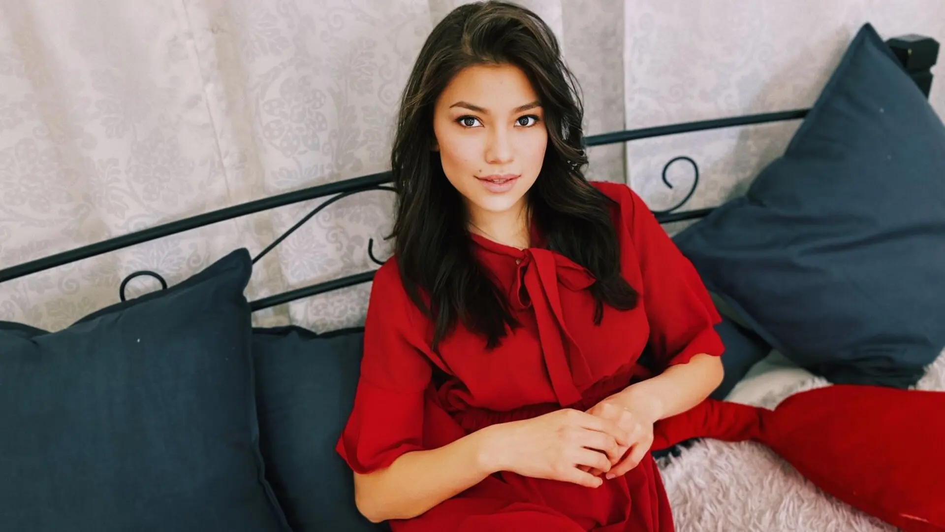 View ZoeRamires Fuck Vids and Pics