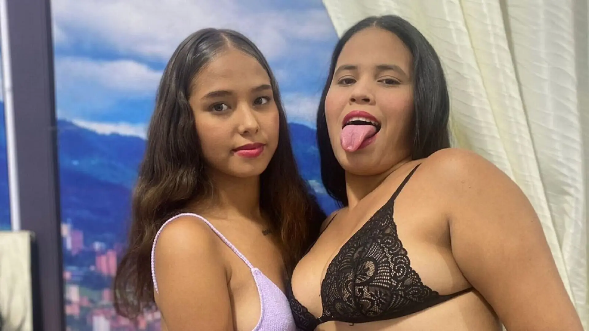 View SusanAndNatasha Fuck Vids and Pics